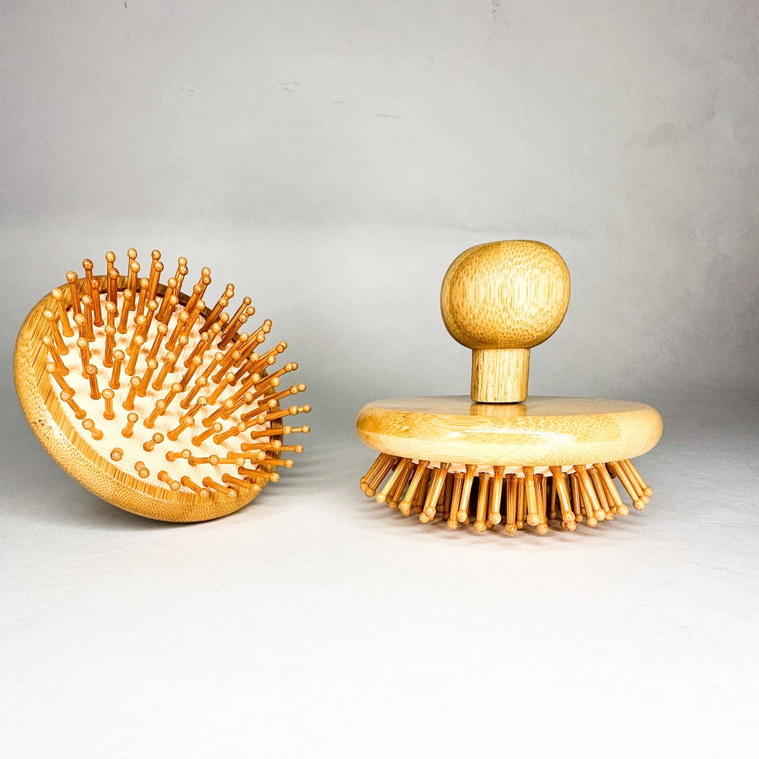 Natural Bamboo Scalp / Plastic Free Hair Massager Brush: Rounded